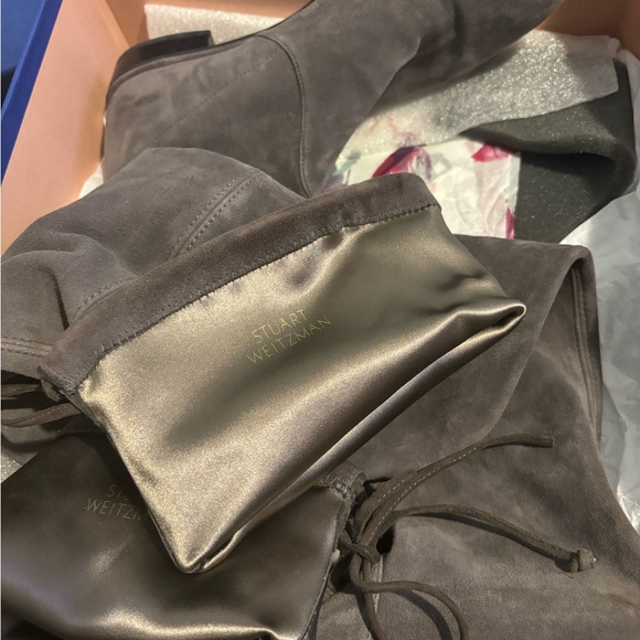 Stuart Weitzman Lowland over the knee suede boots - Picture 9 of 11